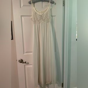 𝅺Vintage Tosca Lingerie with Peignoir Lace jacket. Gown Set Size Medium